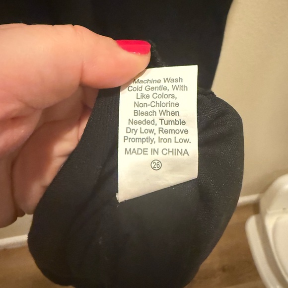 Black bump-friendly Dress - Picture 6 of 9